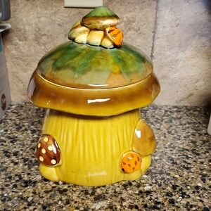 Mushroom Ceramic Cookie Jar Vintage